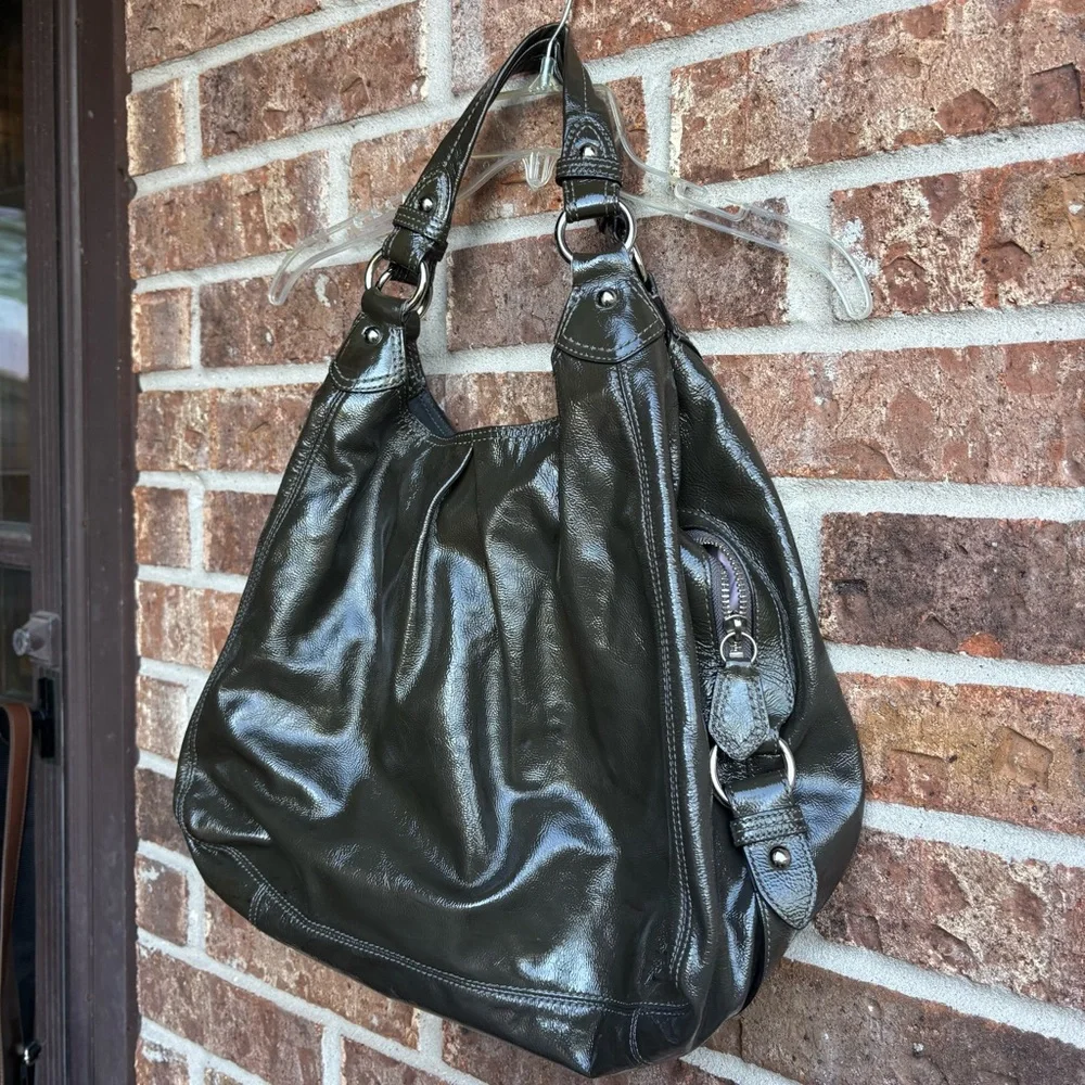 Vintage coach Leather Bag with Lavender Interior - Picture 2 of 12